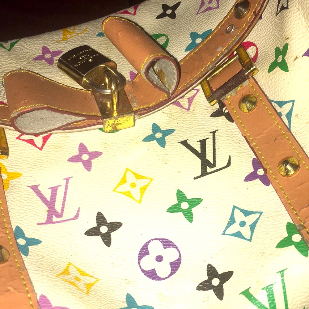 Clutch style Louis Vuitton purse